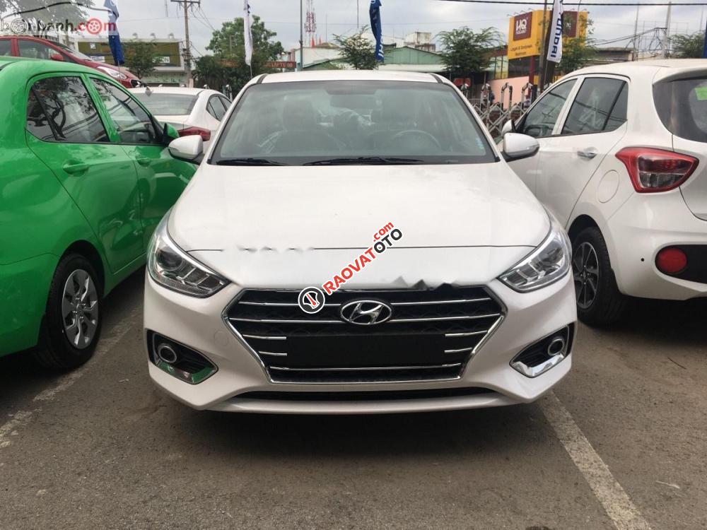 Bán xe Hyundai Accent 1.4L MT đời 2019, màu trắng-1