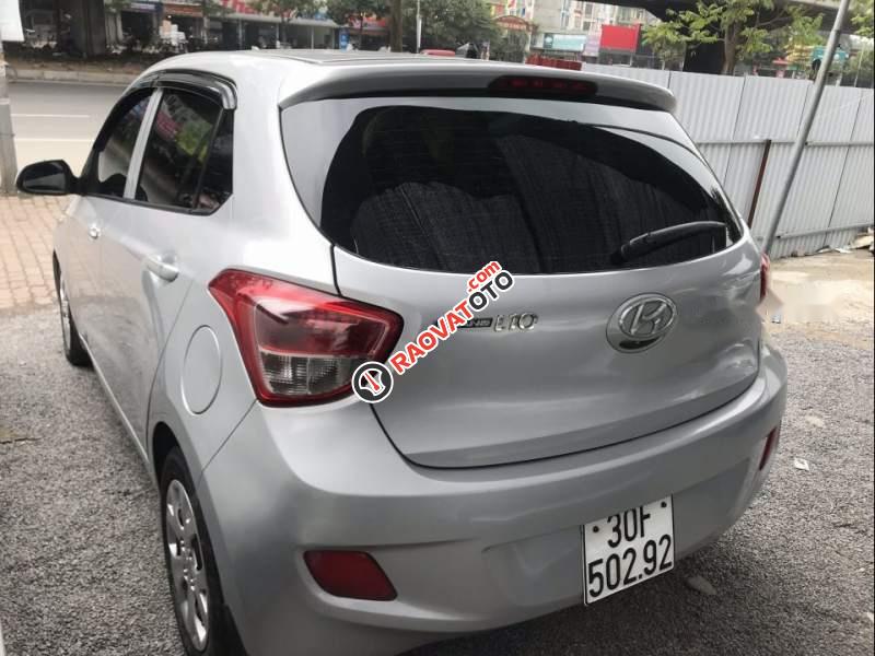 Cần bán lại xe Hyundai Grand i10 2015, màu bạc, xe nhập, chính chủ-4