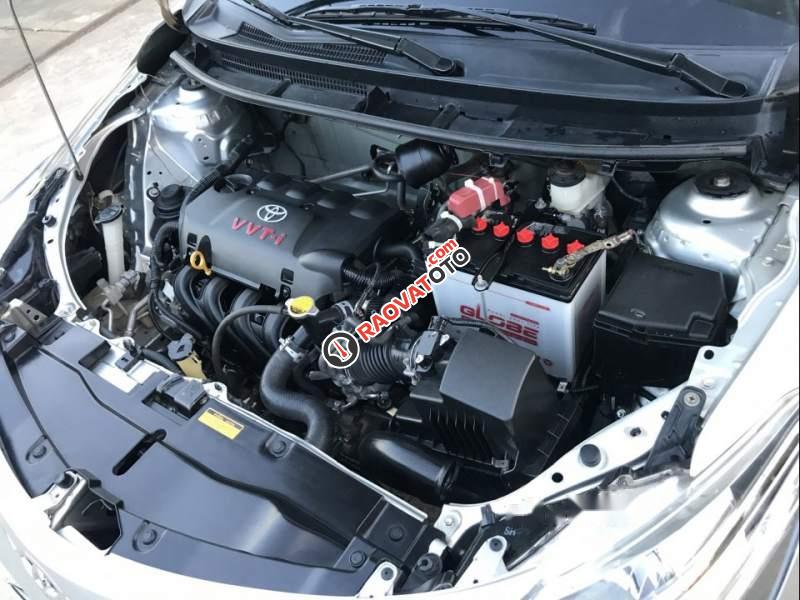 Cần bán lại xe Toyota Vios sản xuất 2014, màu bạc, nhập khẩu xe gia đình giá cạnh tranh-0