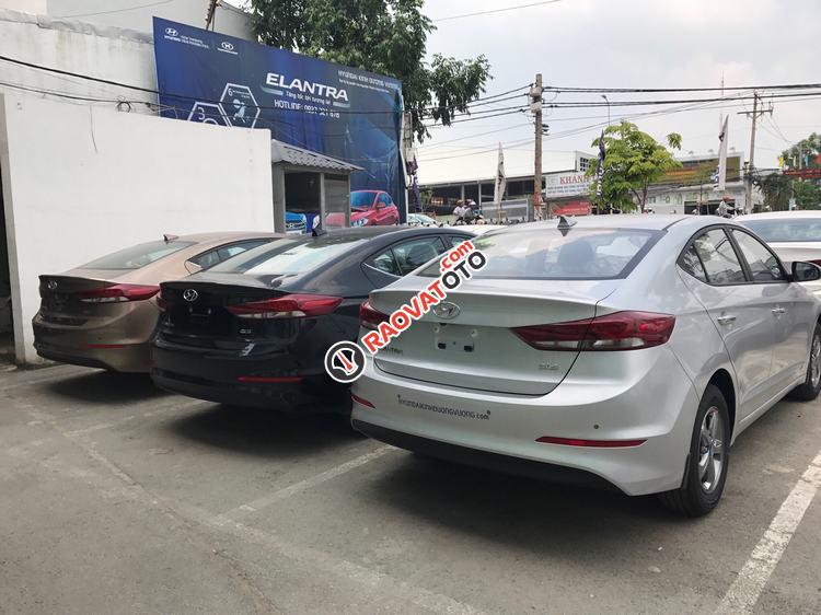 Bán xe Hyundai Elantra sản xuất 2019, giá cực kì rẻ 549 triệu đồng-0