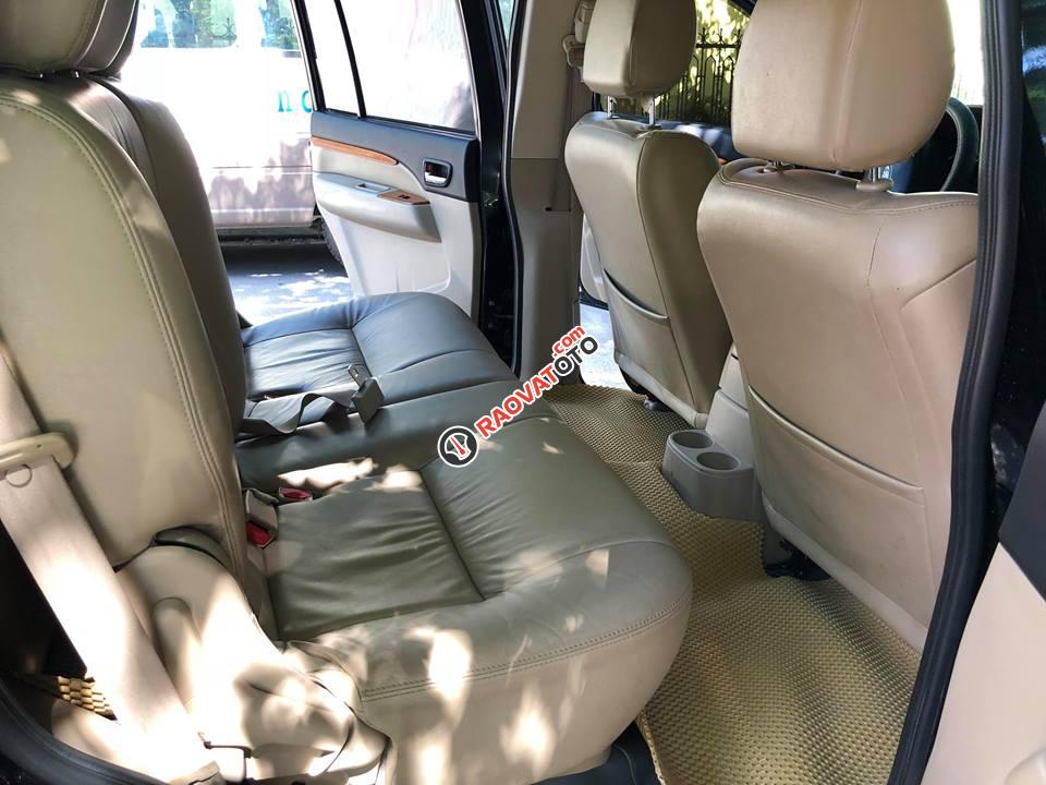 Bán Ford Everest 2011 AT dầu màu đen rất mới-3
