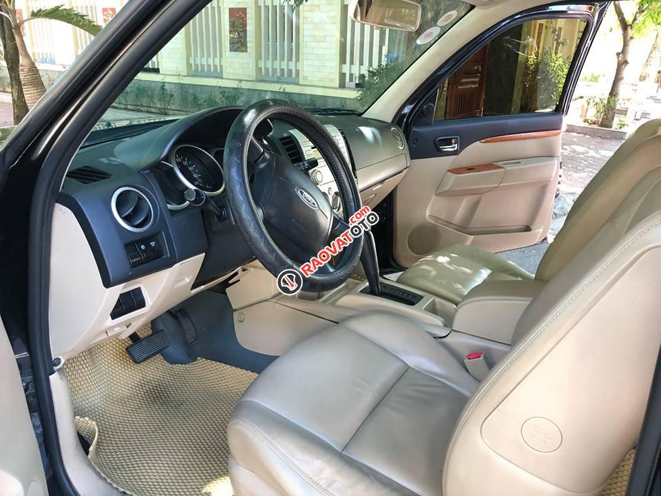 Bán Ford Everest 2011 AT dầu màu đen rất mới-5