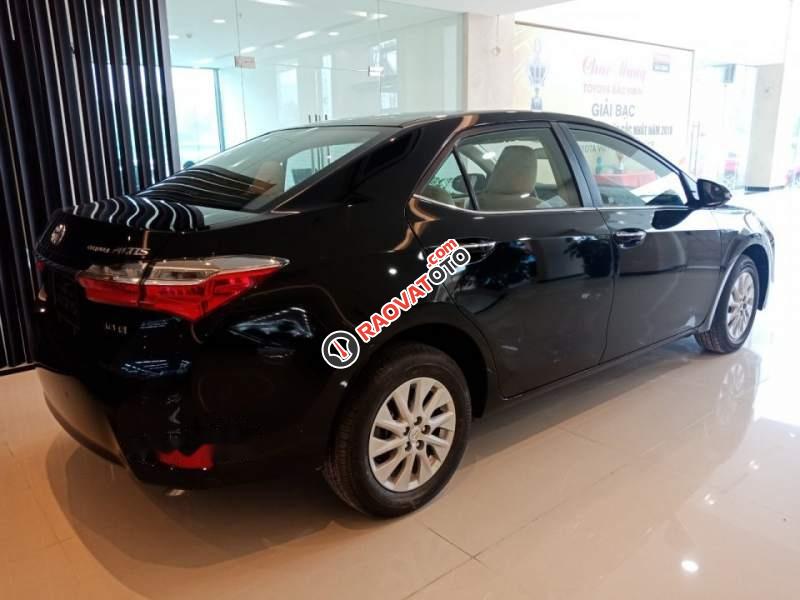 Cần bán Toyota Corolla altis sản xuất 2019, màu đen-4