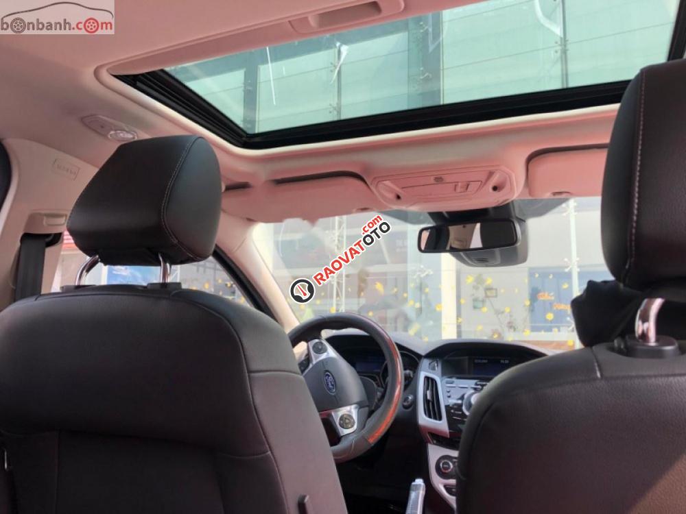 Bán Ford Focus Hachback 2.0L, mới lướt 5.000km, xe đẹp như mới-7