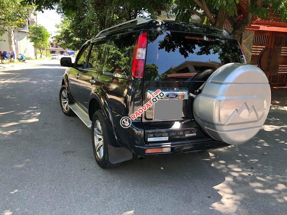 Bán Ford Everest 2011 AT dầu màu đen rất mới-8