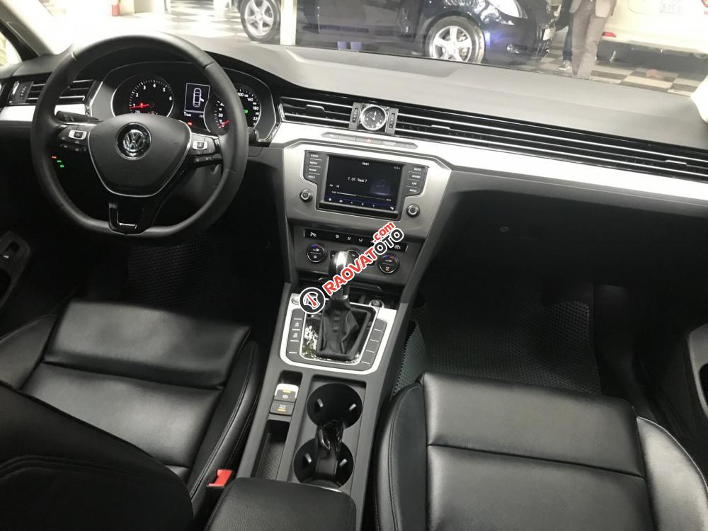 Cần bán Volkswagen Passat Tsi bluemotion 2017, màu đen, nhập khẩu nguyên chiếc-6