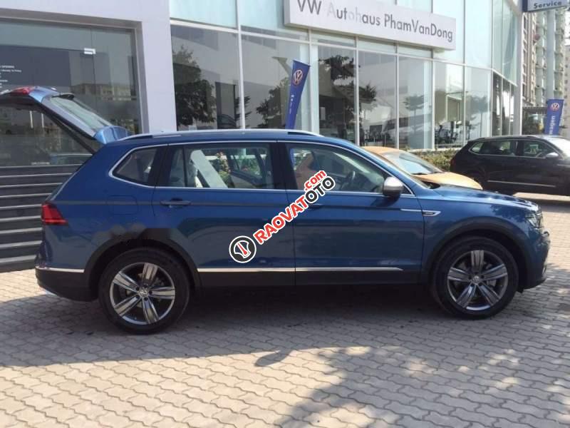 Cần bán Volkswagen Tiguan năm sản xuất 2018, xe nhập Đức-3