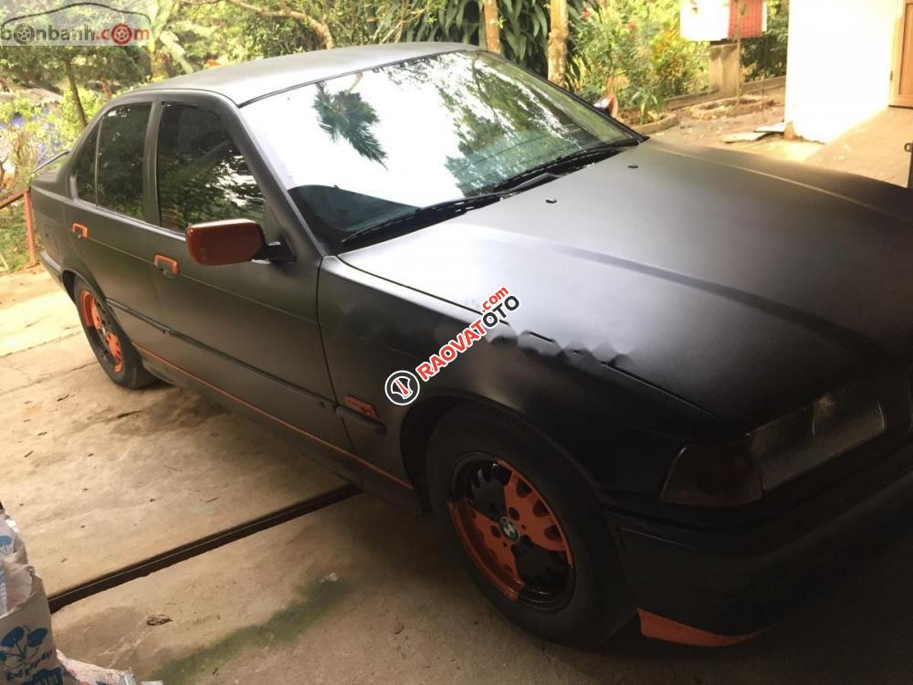 Xe BMW 3 Series 320i năm 1996, màu đen, nhập khẩu-4