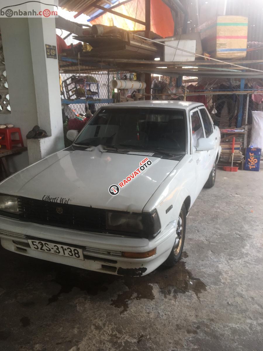 Cần bán lại xe Toyota Corolla sản xuất 1982, màu trắng, nhập khẩu, giá rẻ-4