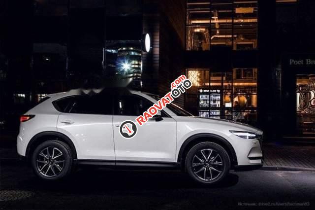 Cần bán xe Mazda CX 5 sản xuất năm 2019, màu trắng, nhập khẩu nguyên chiếc-2
