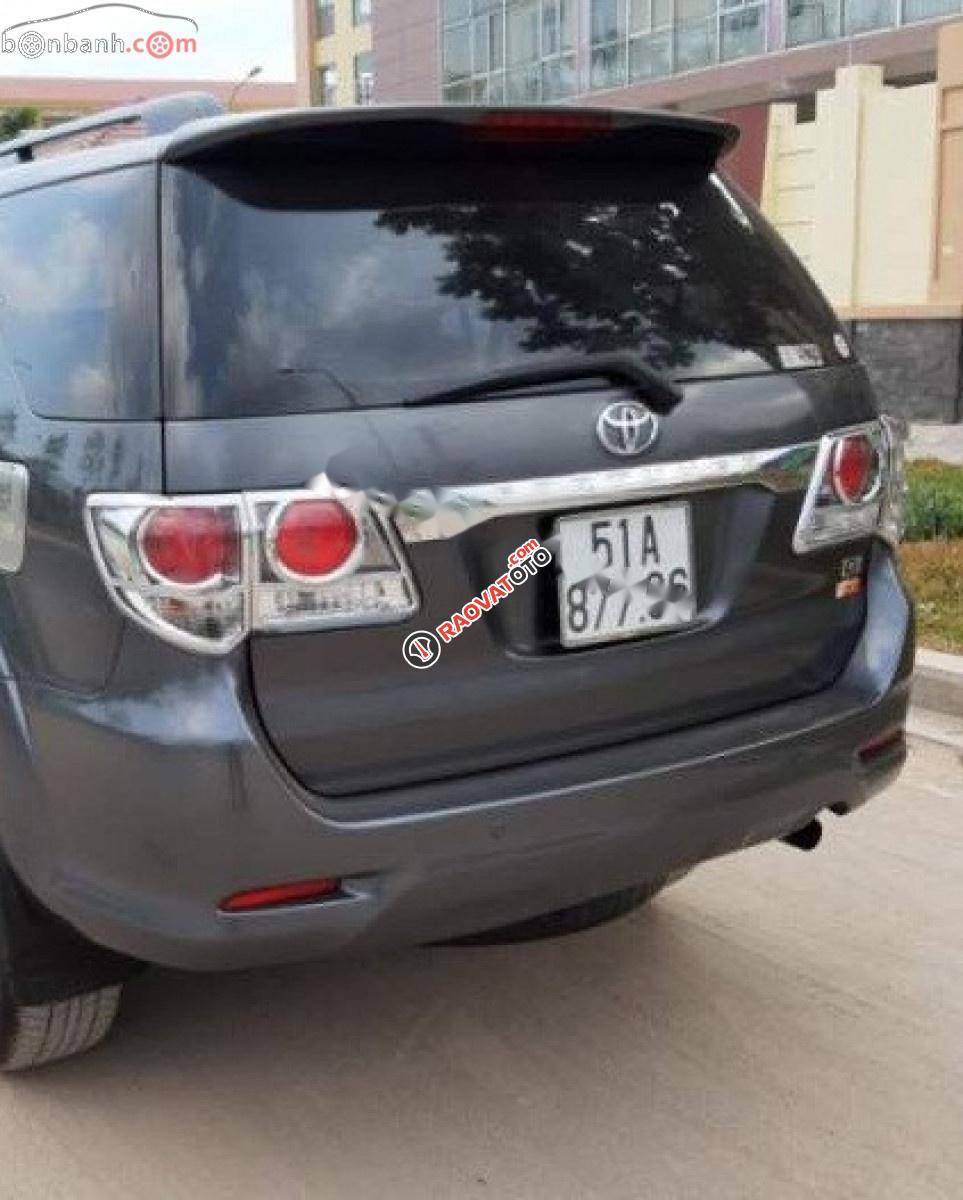 Bán Toyota Fortuner 2.5G số sàn, sản xuất cuối 2014-2