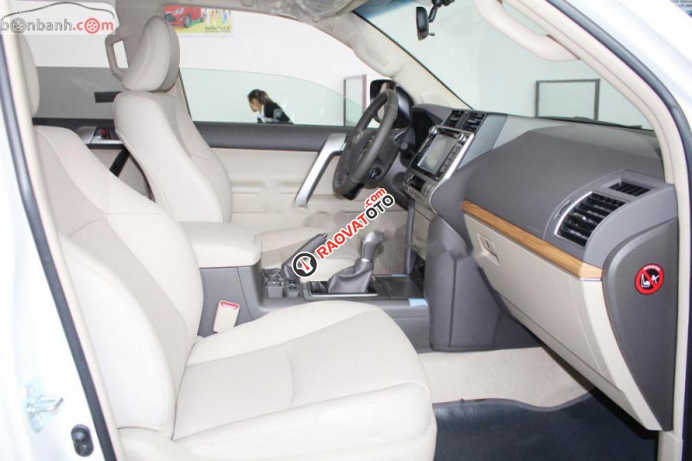 Bán Toyota Land Cruiser Prado VX màu trắng, số tự động, máy xăng 2019-7
