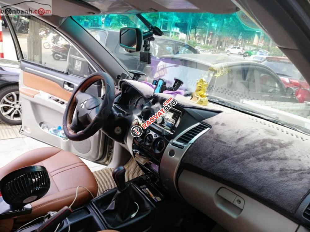 Bán xe Mitsubishi Pajero Sport đời 2016, số sàn, máy dầu, 1 cầu-5
