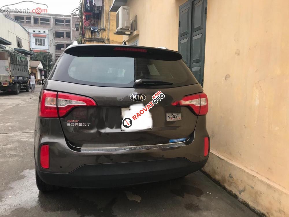 Bán xe Kia Sorento 2.4 GATH năm sản xuất 2016, màu nâu, xe gia đình-1