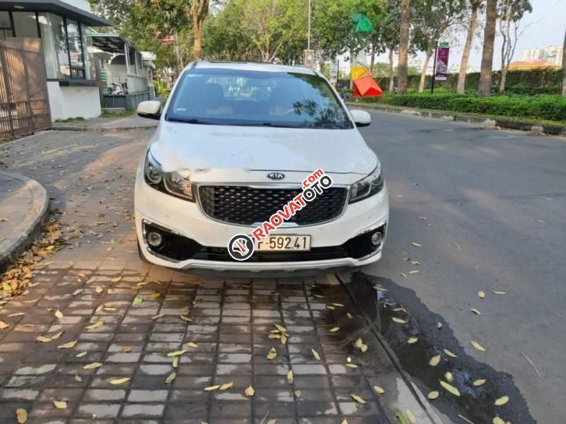 Cần bán xe Kia Sedona DATH đời 2016, màu trắng, xe gia đình -3