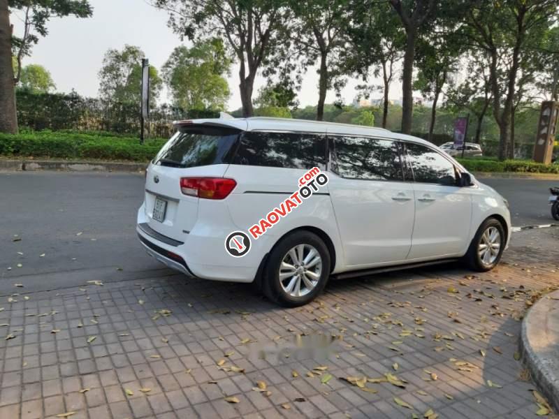 Cần bán xe Kia Sedona DATH đời 2016, màu trắng, xe gia đình -5