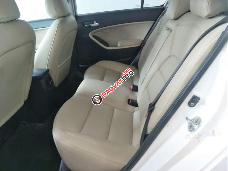 Gia đình cần bán lại Kia Cerato sản xuất 2016, đăng kí 2017-3