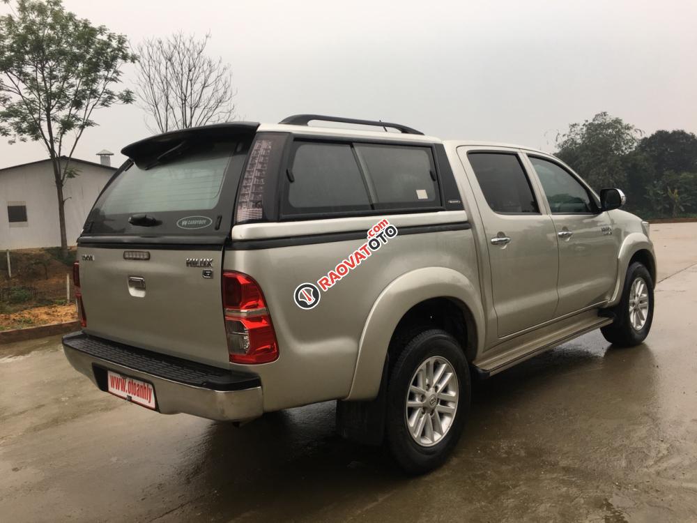 Bán xe Toyota Hilux sản xuất năm 2011, màu bạc, xe nhập, giá 485 tr-8