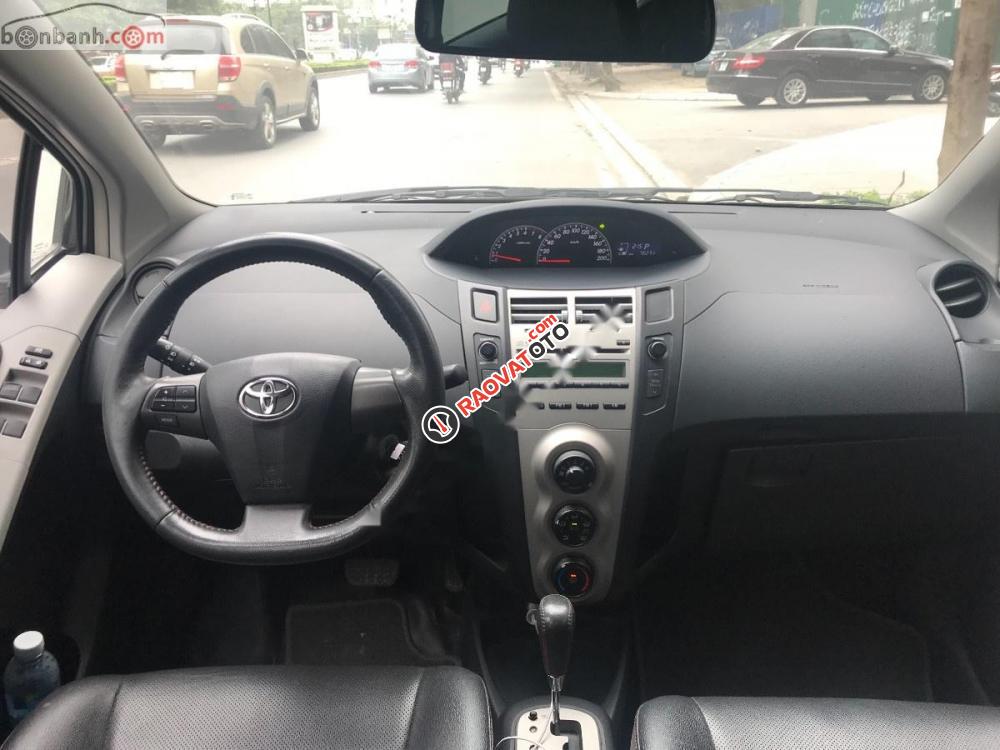 Bán Toyota Yaris RS sản xuất 2014, màu trắng, nhập khẩu-3