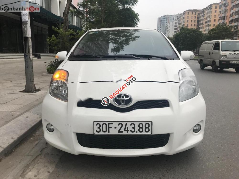 Bán Toyota Yaris RS sản xuất 2014, màu trắng, nhập khẩu-1