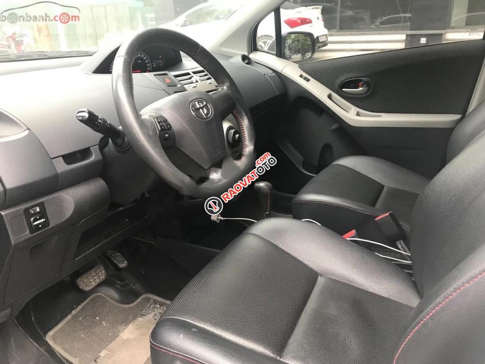 Bán Toyota Yaris RS sản xuất 2014, màu trắng, nhập khẩu-2