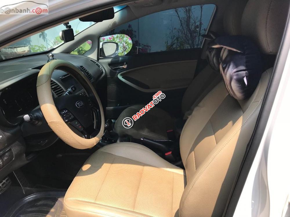 Bán xe Kia Cerato Signature 1.6 AT 2017, màu trắng, 550 triệu-1