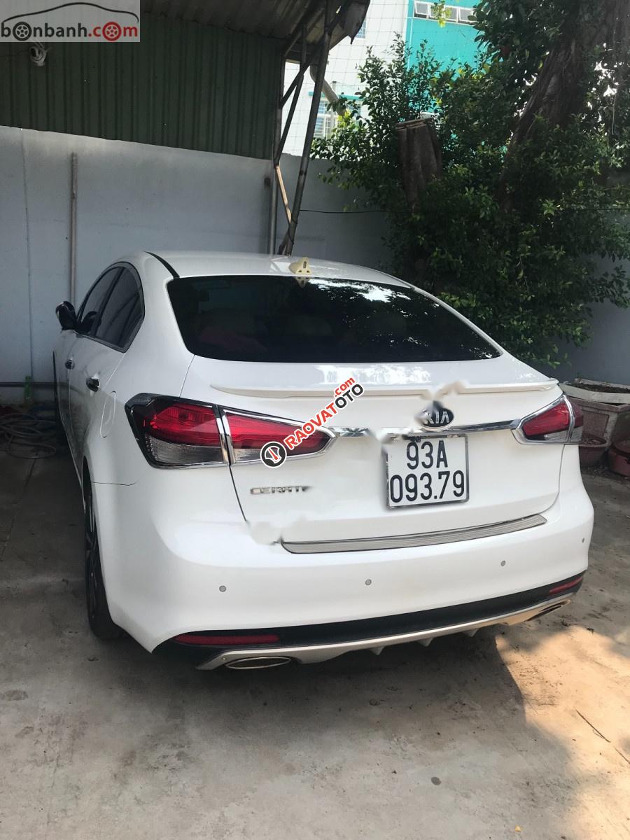Bán xe Kia Cerato Signature 1.6 AT 2017, màu trắng, 550 triệu-3