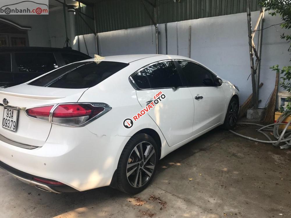 Bán xe Kia Cerato Signature 1.6 AT 2017, màu trắng, 550 triệu-2
