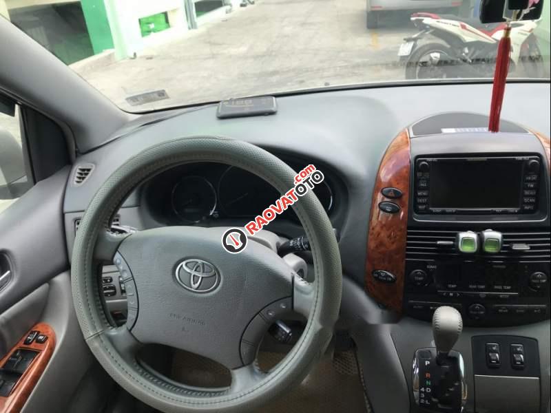 Bán Toyota Sienna XLE năm sản xuất 2009, nhập khẩu nguyên chiếc, giá 859tr-0