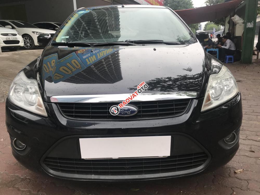 Cần bán xe Ford Focus 1.8 MT sản xuất 2010, màu đen-1