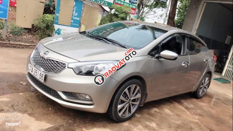 Cần bán xe cũ Kia K3 MT năm sản xuất 2014 như mới-1