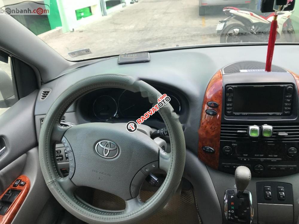 Cần bán gấp Toyota Sienna XLE sản xuất năm 2009, màu bạc, xe đẹp-4