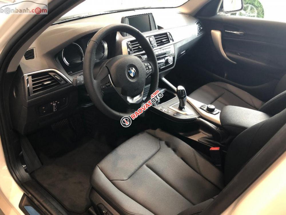 Cần bán xe BMW 1 Series 118i 2018, màu trắng, mới 100%-5