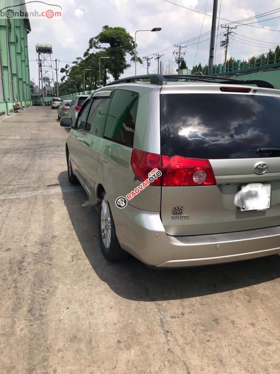 Cần bán gấp Toyota Sienna XLE sản xuất năm 2009, màu bạc, xe đẹp-5