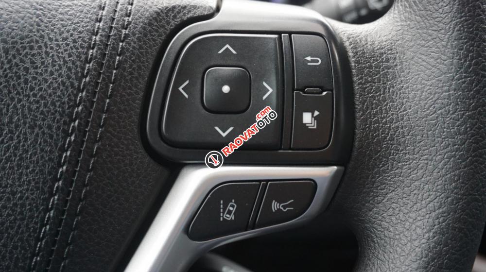 Bán Toyota Highlander sản xuất 2017, màu đen, nội thất xanh lam đặt biệt hiếm-21