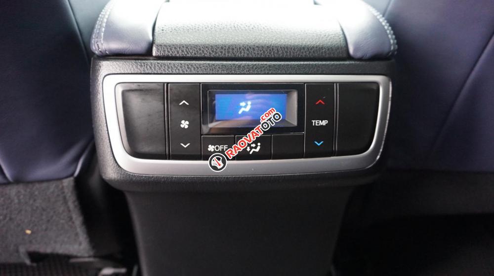 Bán Toyota Highlander sản xuất 2017, màu đen, nội thất xanh lam đặt biệt hiếm-15