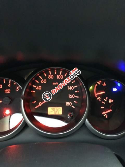 Cần bán gấp Ford Everest Limited 2013, màu bạc ít sử dụng, giá tốt-0