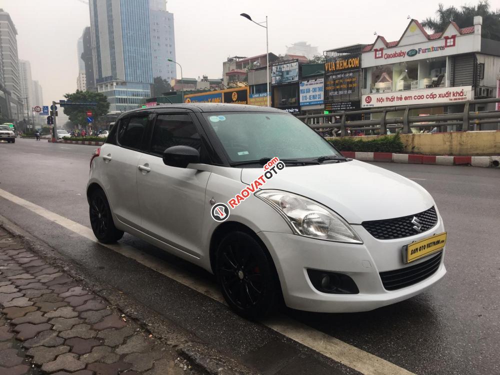 Cần bán xe Suzuki Swift 1.4AT sản xuất 2013, màu trắng, nhập khẩu-5