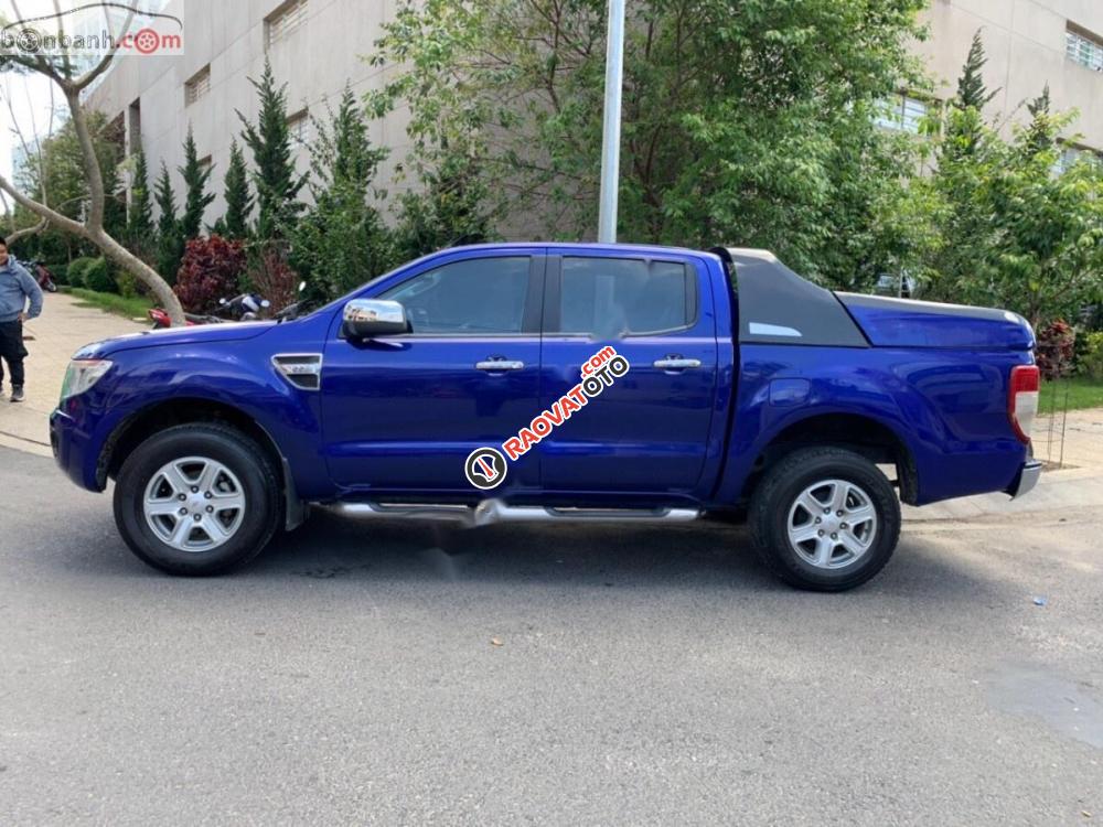 Bán Ford Ranger XLT đời 2013, màu xanh lam, ghế da-1