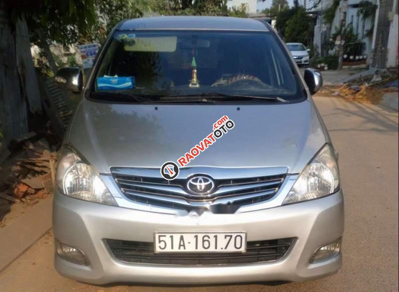 Cần bán lại xe Toyota Innova J năm 2009, màu bạc, không ngập nước hay hư hỏng-5