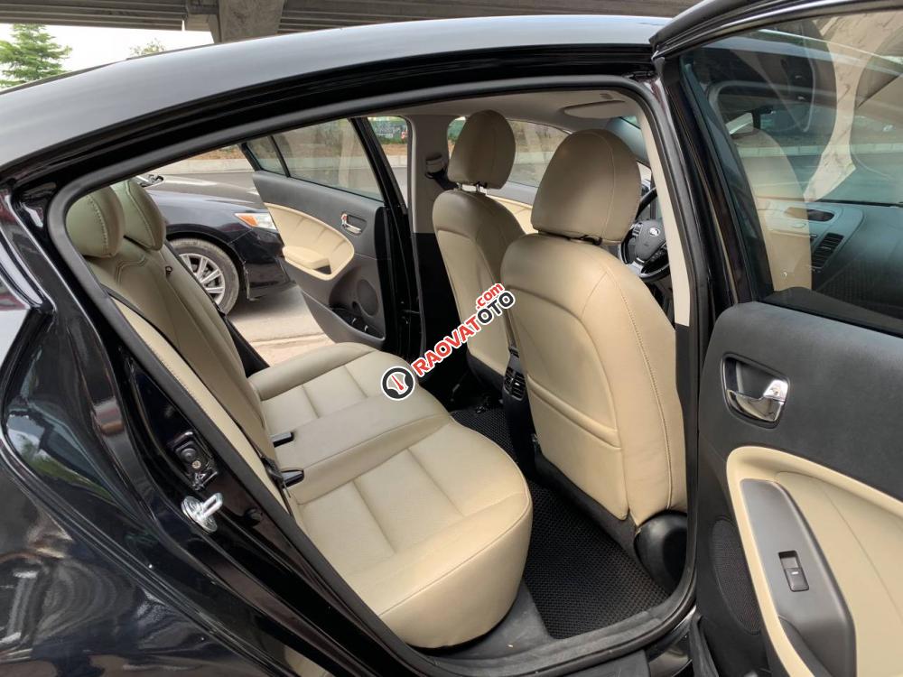 Bán Kia Cerato Signature 1.6 AT 2017, màu đen-4
