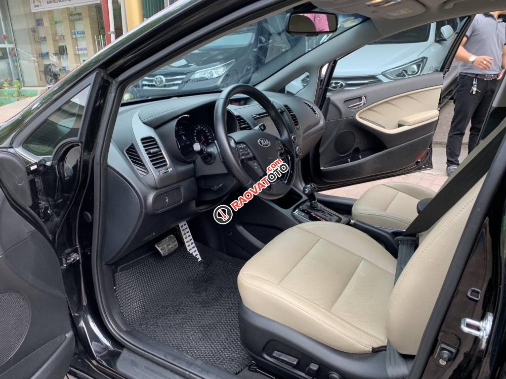 Bán Kia Cerato Signature 1.6 AT 2017, màu đen-0