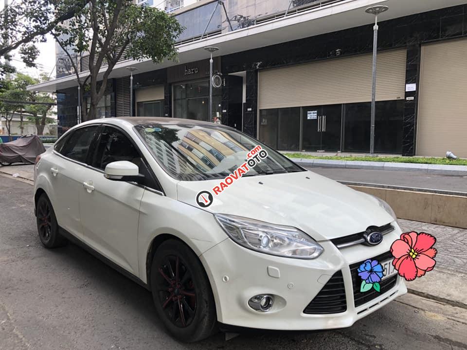 Bán xe Ford Focus Titanium sản xuất 2014, màu trắng, xe nhập-5