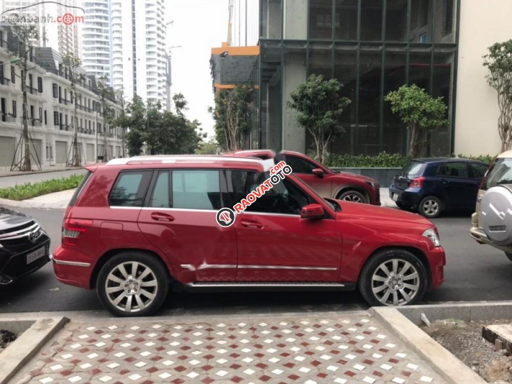 Bán Mercedes GLK300 4Matic sản xuất 2011, màu đỏ, chính chủ  -2