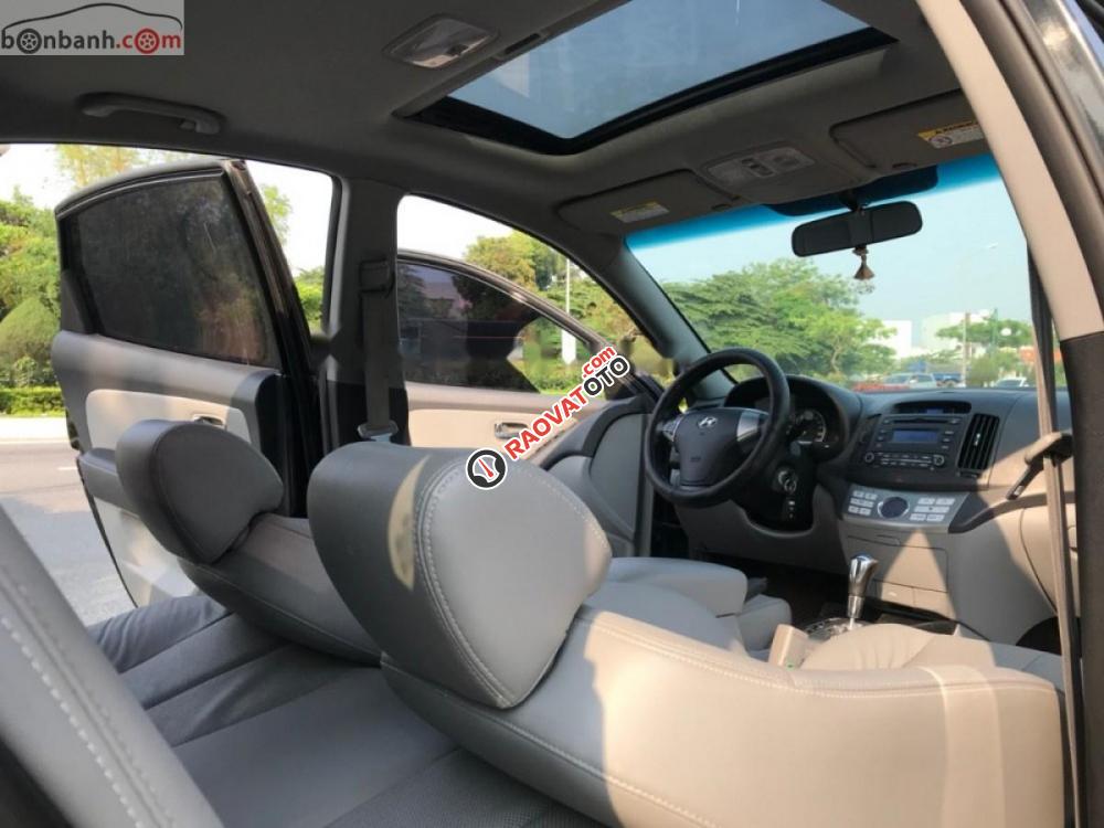 Bán xe Hyundai Avante 1.6AT đời 2015, màu đen, giá tốt-2