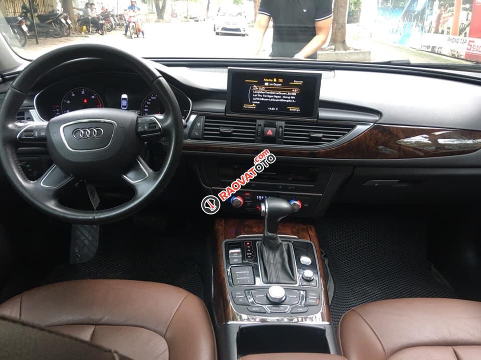 Cần bán Audi A8 năm 2014, nhập khẩu nguyên chiếc-2