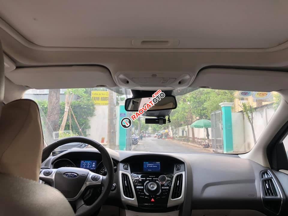 Bán xe Ford Focus Titanium sản xuất 2014, màu trắng, xe nhập-4