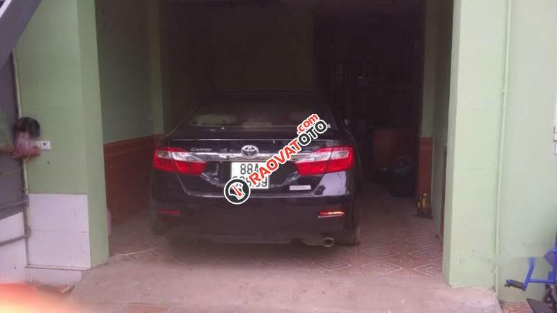 Bán Toyota Camry 2.0 2013, màu đen, xe gia đình, giá 770tr-1