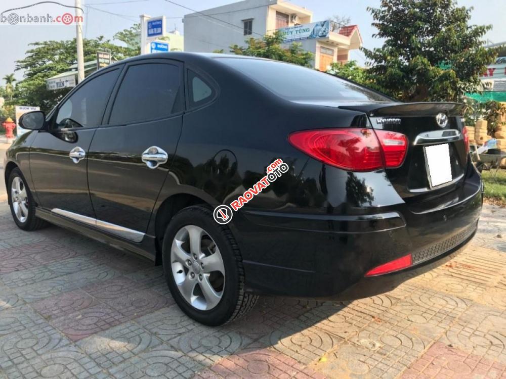 Bán xe Hyundai Avante 1.6AT đời 2015, màu đen, giá tốt-4
