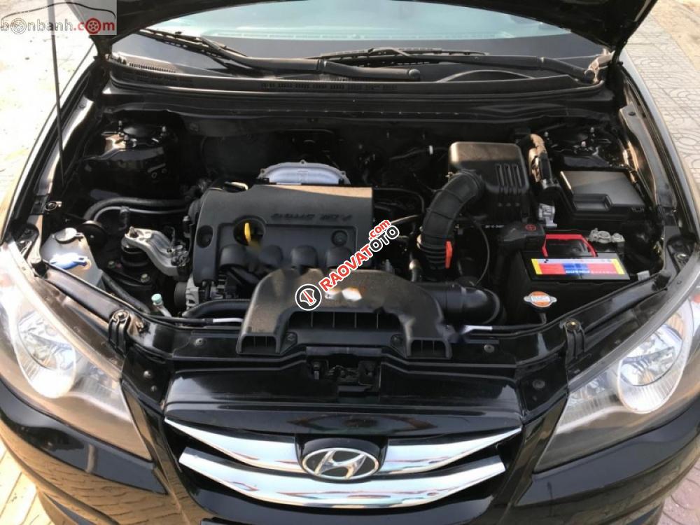 Bán xe Hyundai Avante 1.6AT đời 2015, màu đen, giá tốt-5